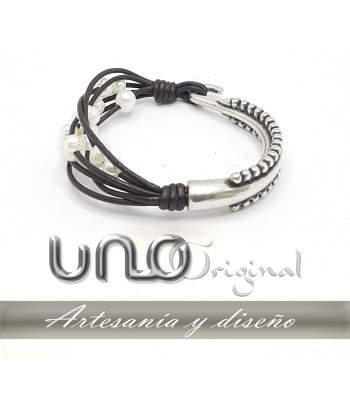 Pulsera de cuero con...